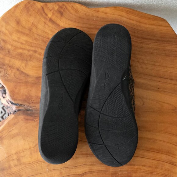 Clarks Cloudsteppers Sillian Firn Leopard Print Slip-Ons | Size 9.5 - Picture 6 of 6